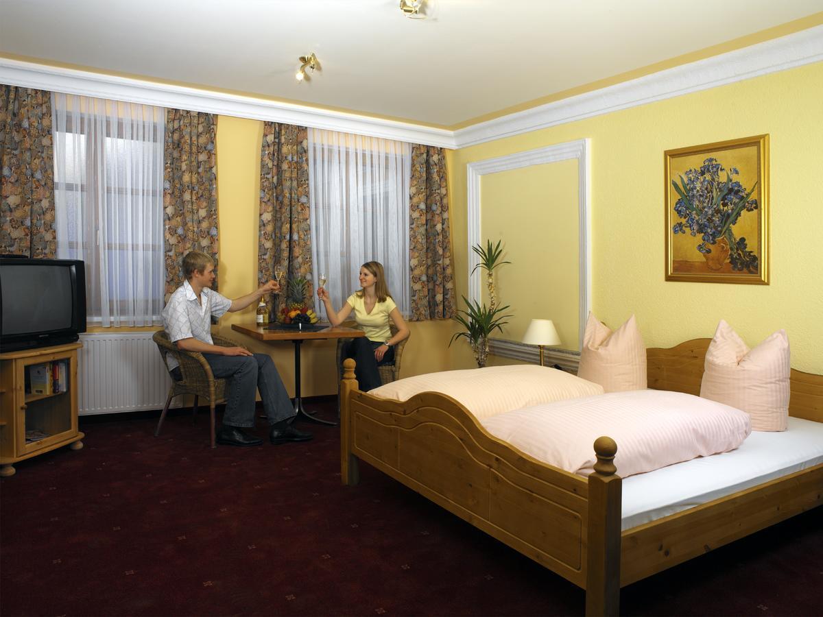 Oldtimer Motel Pack Unterauerling ภายนอก รูปภาพ